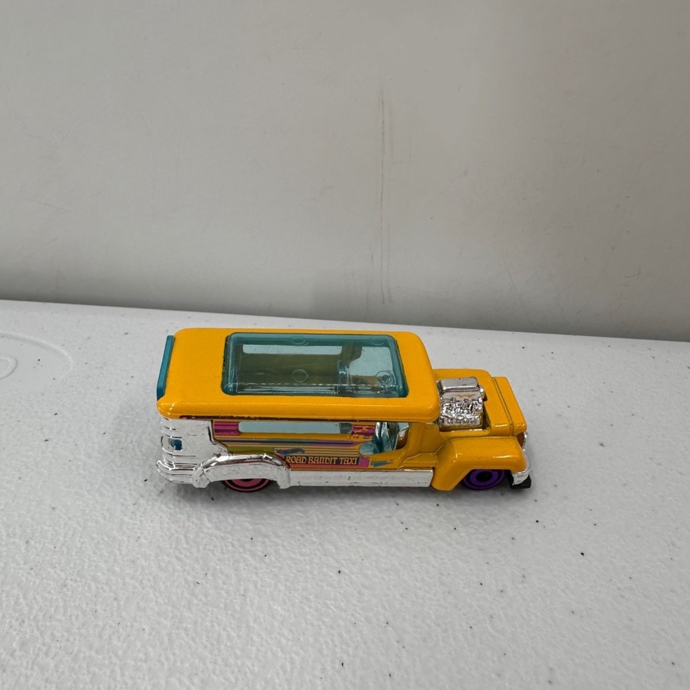 Hot Wheels Die-Cast Toy Car Plane Set Of 4 Road Bandit Turbo Rooster 2018 Car - Picture 12 of 14